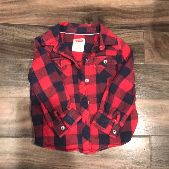 Button up shirts - Picture 3 of 4